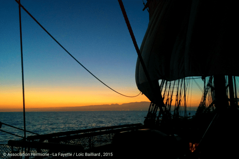 Couché de soleil et canaries