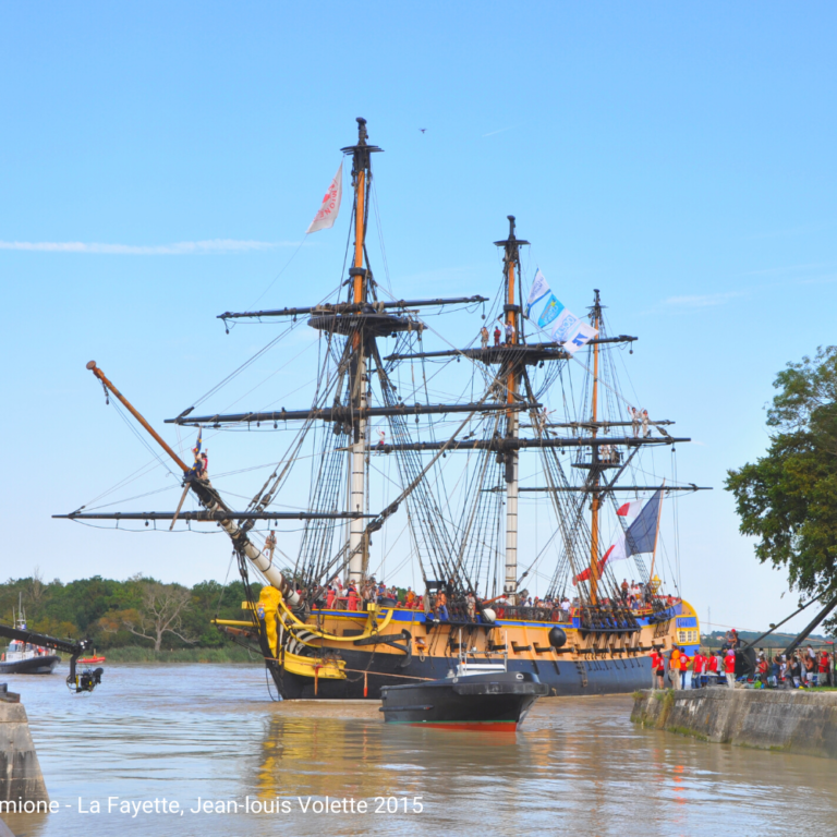 L’équipage dans les vergues