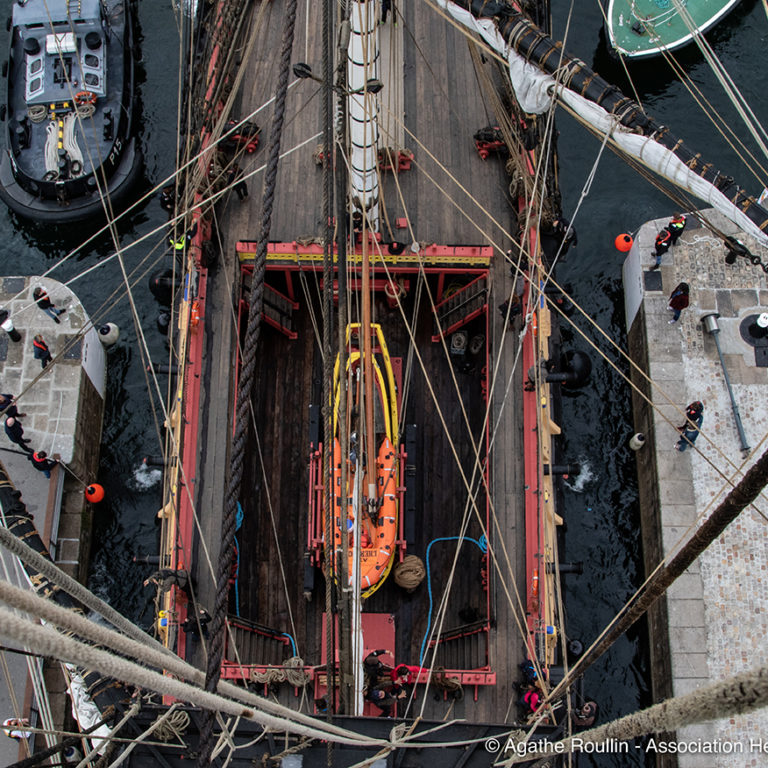 Sortie du bassin du Commerce – Cherbourg, mai 2019
