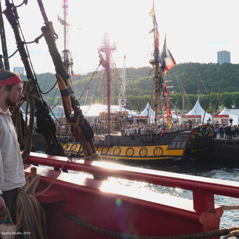 A coté du Shtandart