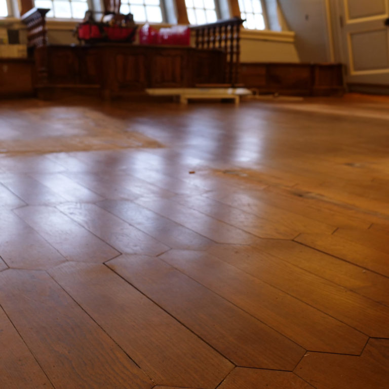 Parquet de la grand chambre de L’Hermione