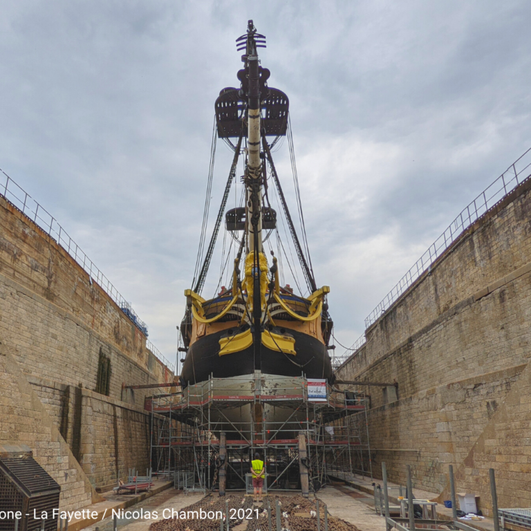Proue de L’Hermione cale seche 2021