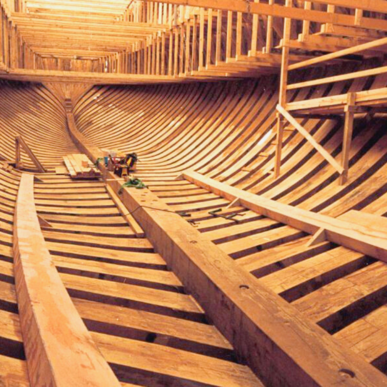 2001 – vue intérieur de la coque