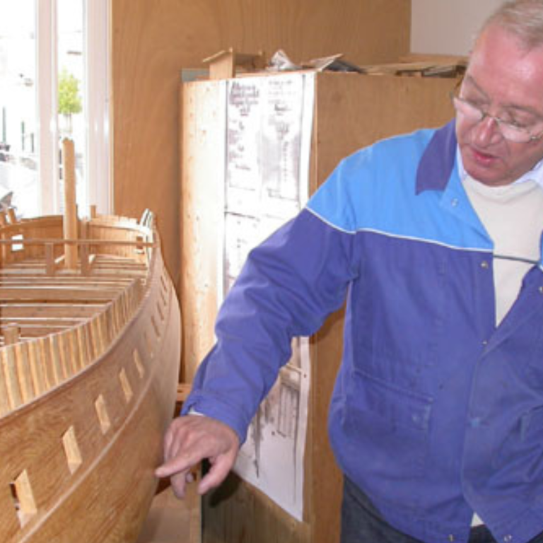 Jean Thomas et fabrication de la maquette
